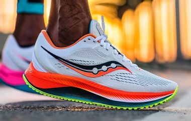 Кросівки Saucony Endorphin - де купити, ціни та відгуки